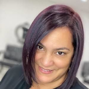 Meet your Posher, Maura